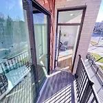 Bright 1Bd/1Ba Downtown Omaha Apartments
