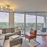 7Th-Floor Omaha Condo With Balcony And Park Views