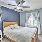 Cozy Omaha Home Walk To Dining, Pets Welcome