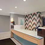 Mainstay Suites Omaha Old Mill