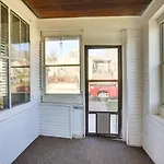 Quaint Omaha Home Less Than 5 Mi To Downtown!