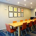 Holiday Inn Express & Suites Omaha - Millard Area By Ihg