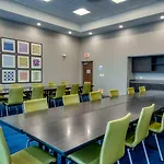Holiday Inn Express & Suites - Omaha Downtown - Airport By Ihg