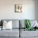 Sleepover 1Bd 1Ba Omaha Apartments