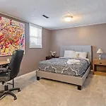 Elm. Peaceful Pet Friendly Home. No Pet Fee!