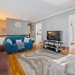 Elm. Peaceful Pet Friendly Home. No Pet Fee!
