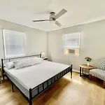 Cathedral 3-Charming Apartment Walk To Unmc