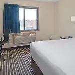 Super 8 By Wyndham Omaha I-80 West