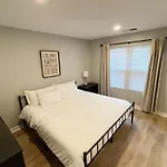 Aksarben Apt-Cozy One Bedroom