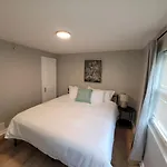 Davenport Dwellings-Newly Furnished 3Bd 2Ba