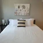 Davenport Dwellings-Newly Furnished 3Bd 2Ba