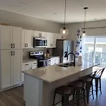 The Cottonwood At Coventry Rows