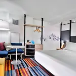 Aloft Omaha West