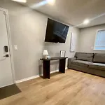 Joslyn 12-Newly Remodeled 1 Bdrm