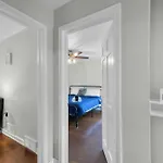 Top-Floor 1Br Apartment In Omaha