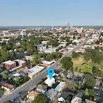 Leavenworth Apt 1
