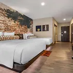 Cambria Hotel Omaha Downtown