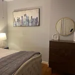 Converted Victorian 3Bd With Backyard