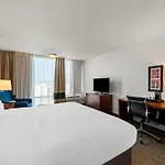 Comfort Inn & Suites Omaha Central