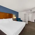 Comfort Inn & Suites Omaha Central