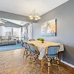 Warren House -5 Bedroom Home