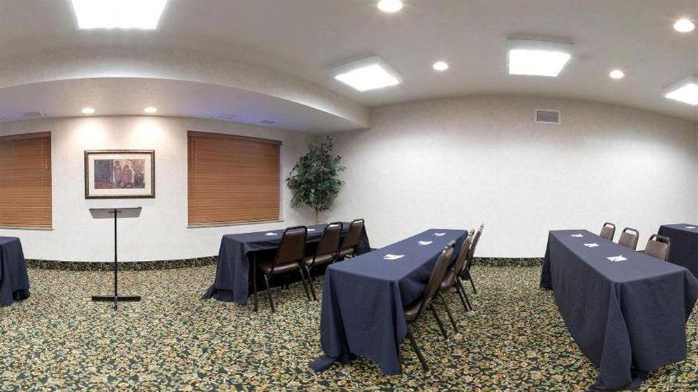 Express & West By Ihg 2* Omaha