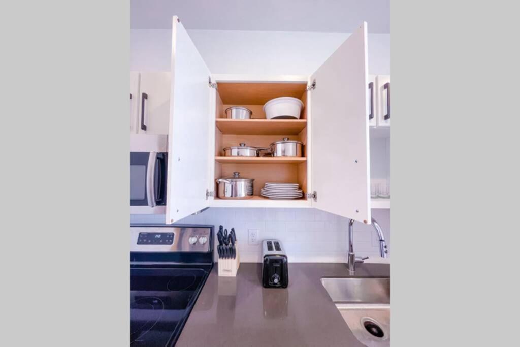Bright 1bd/1ba Downtown Omaha