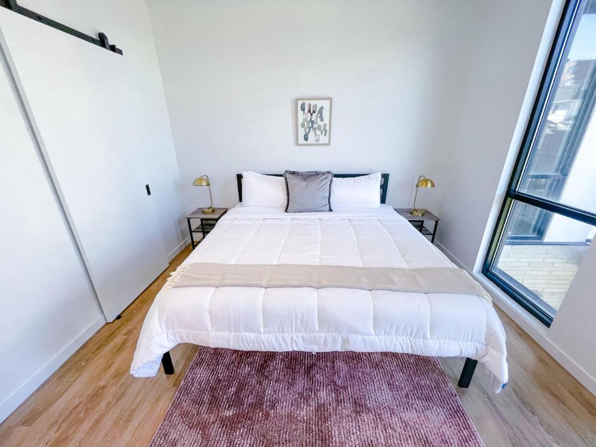 Bright 1bd/1ba Downtown Omaha