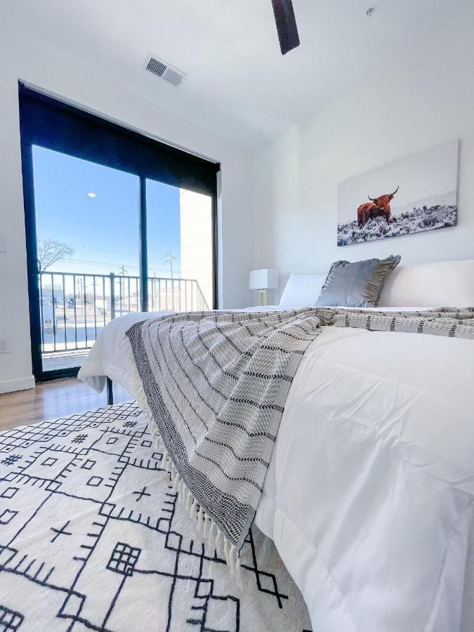 Bright 1bd/1ba Downtown Omaha