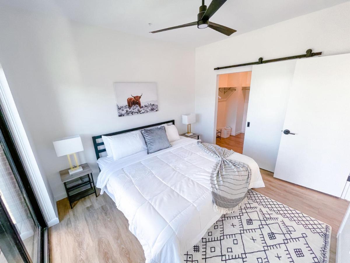 Bright 1bd/1ba Downtown Omaha