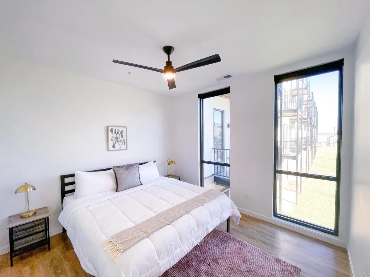 Bright 1bd/1ba Downtown Apartment Omaha