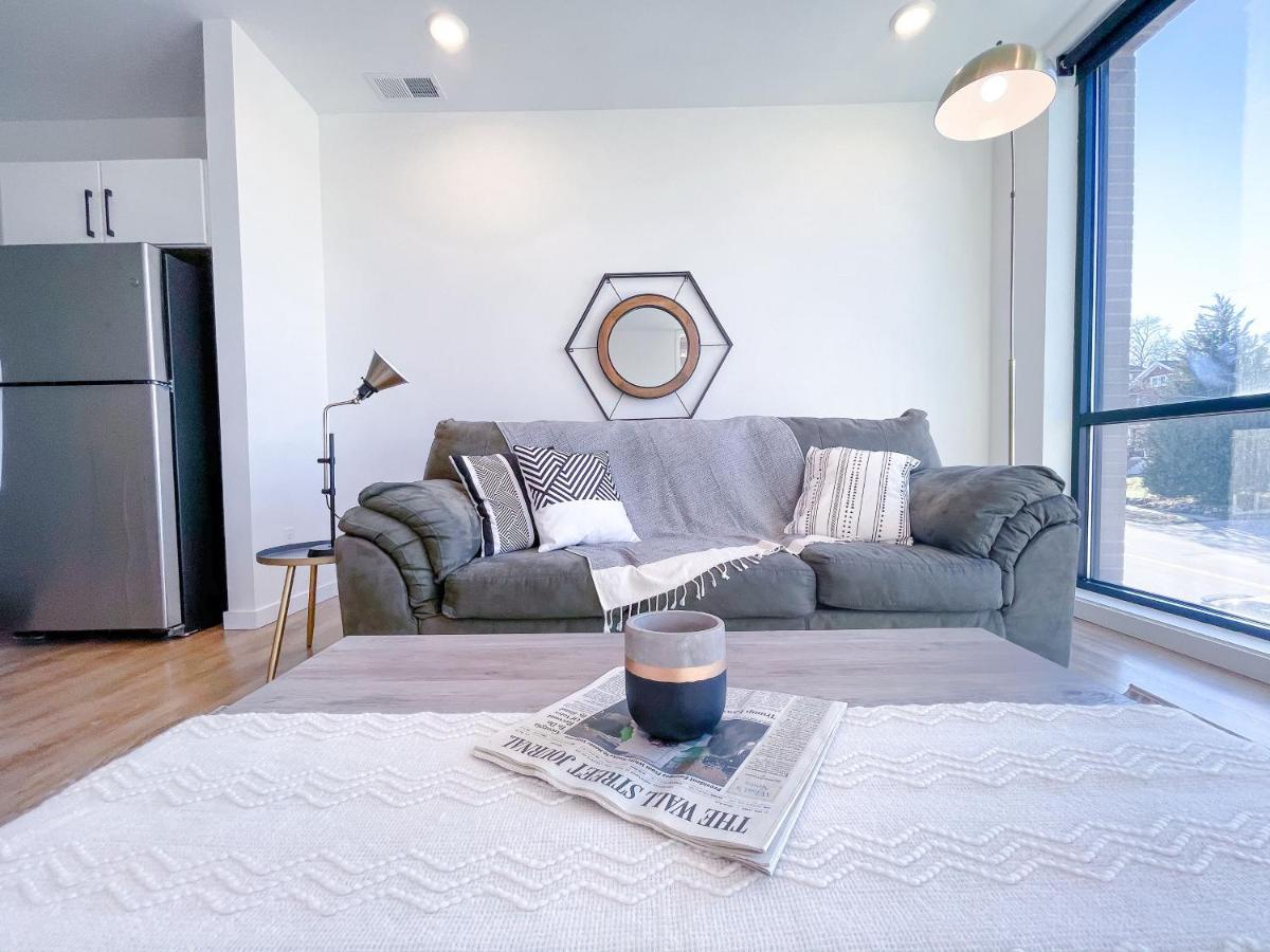 Bright 1bd/1ba Downtown *