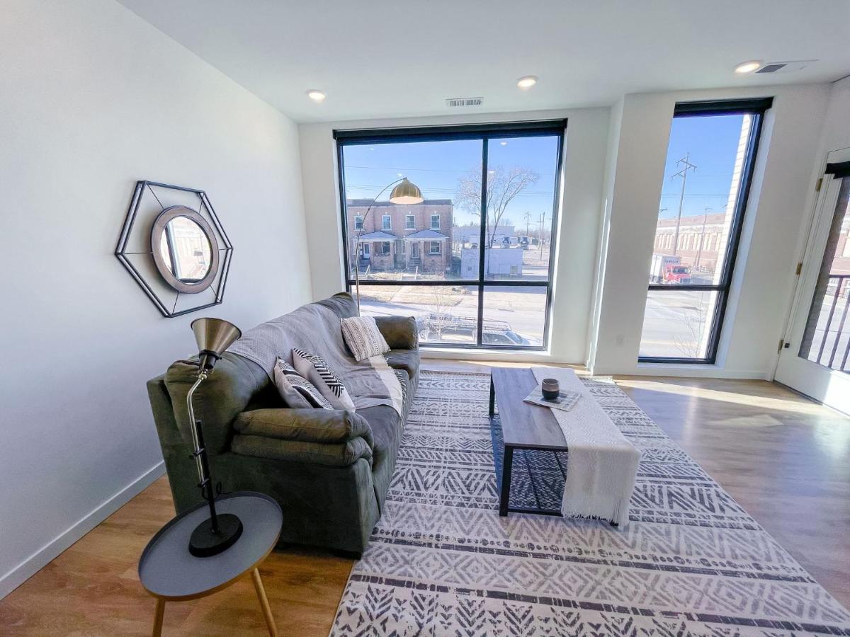 Apartment Bright 1bd/1ba Downtown Omaha