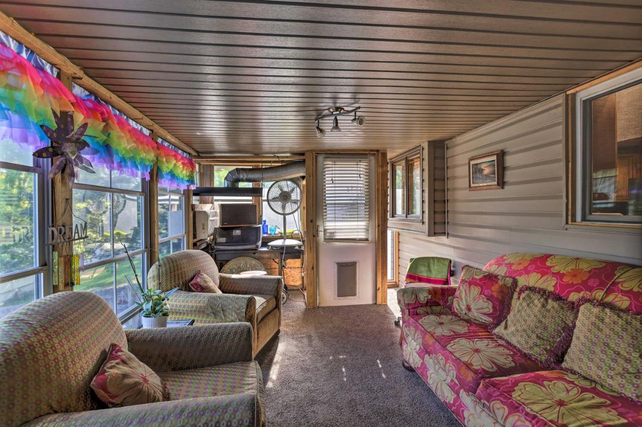Holiday home Family-friendly Oasis About 10 Mi To Dtwn!