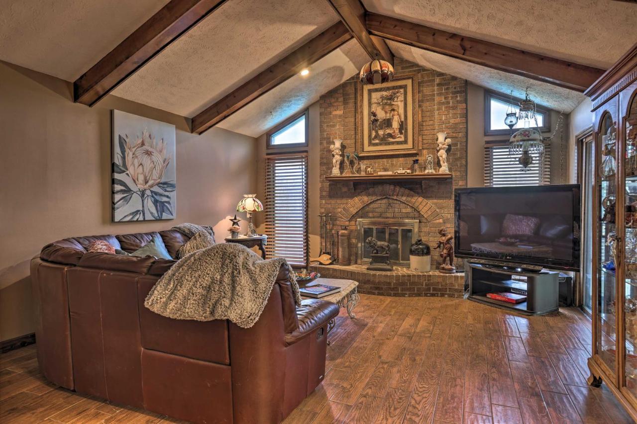 Family-friendly Oasis About 10 Mi To Dtwn! Holiday home *