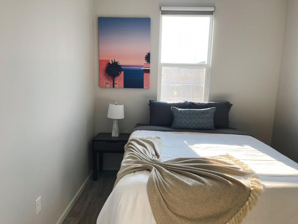 Sleepover 1bd 1ba