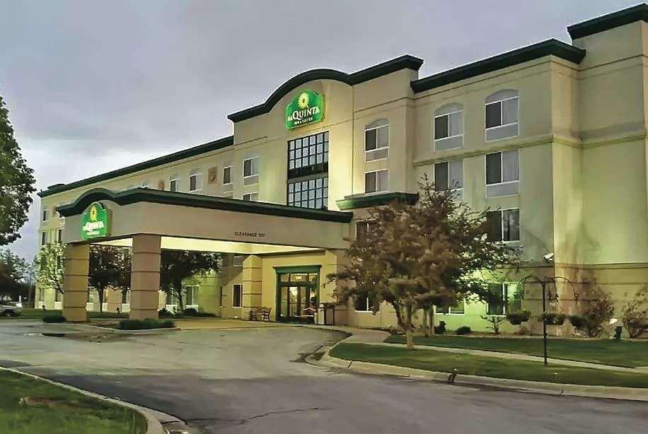 Hotel La Quinta By Wyndham Airport Downtown Omaha