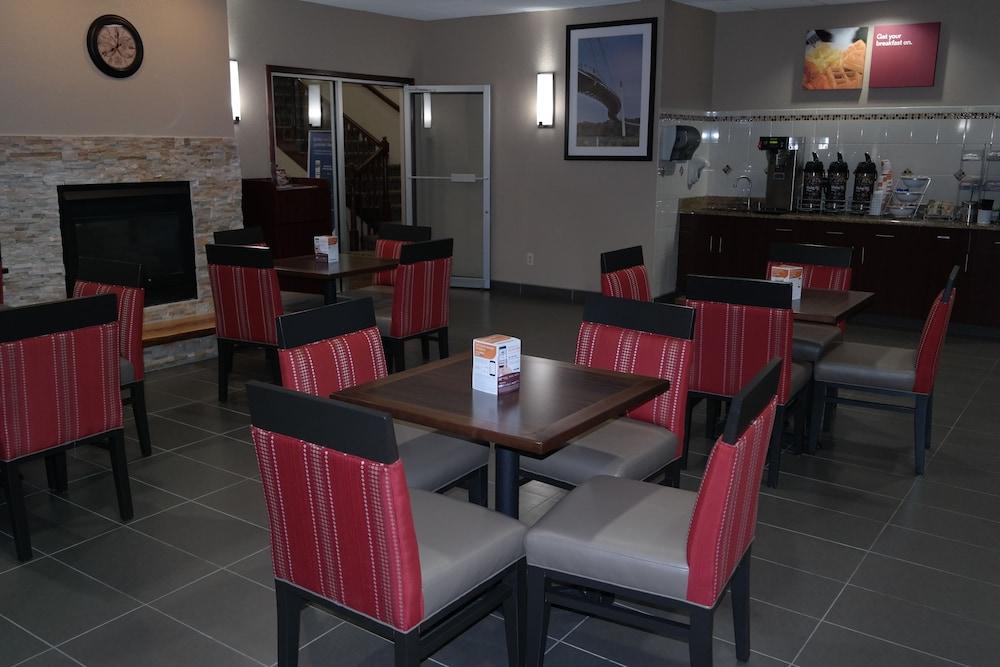 Comfort Northwest Hotel