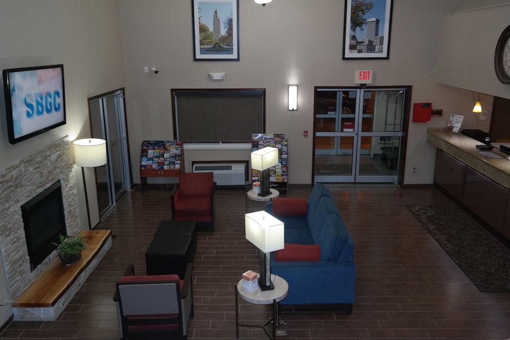 Comfort Northwest Hotel