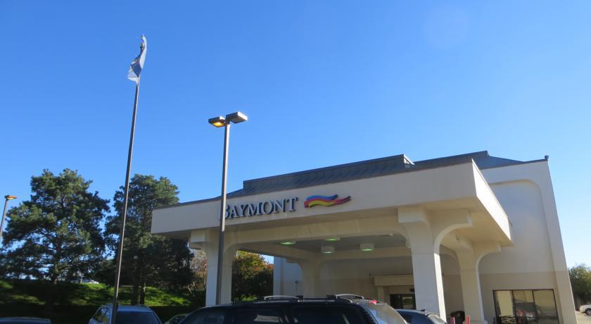 Baymont & Hotel