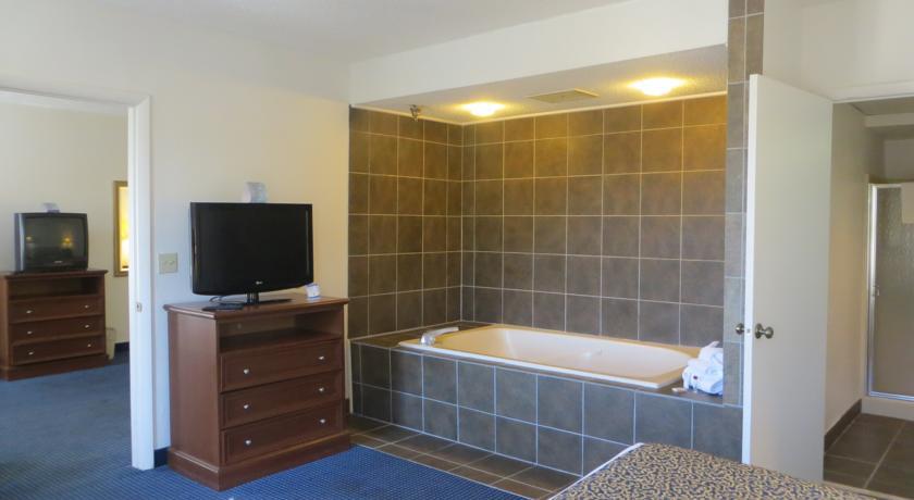 Hotel Baymont & Omaha