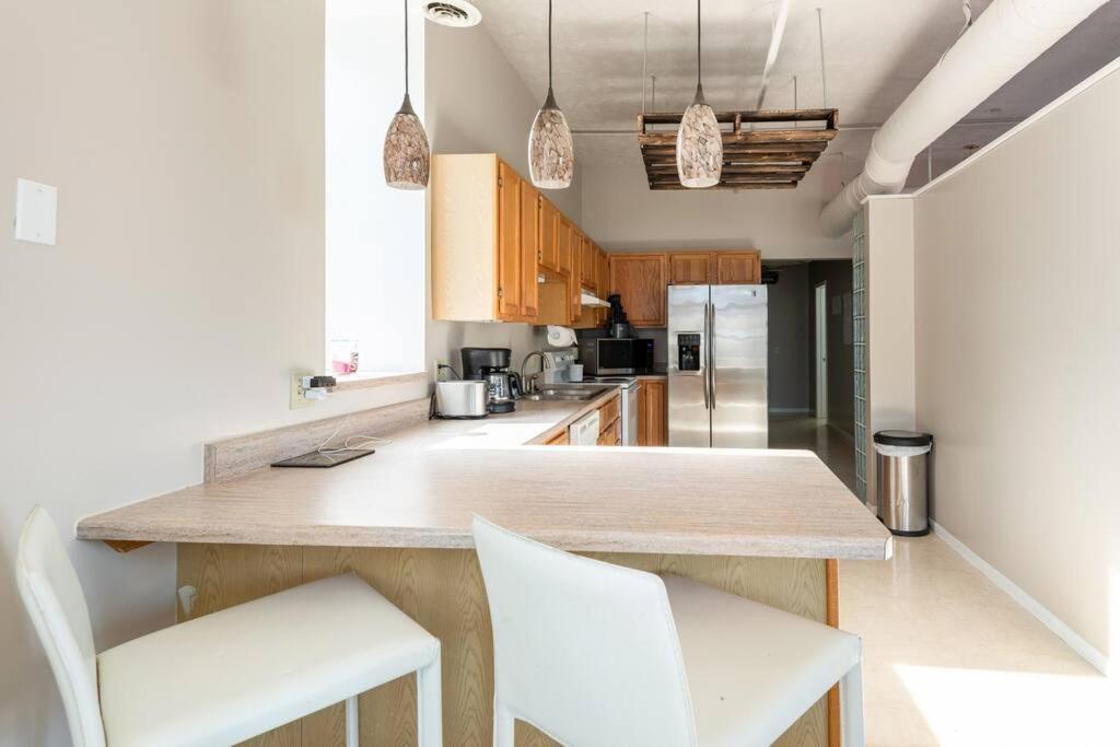 Heart Of The Old Market Sunburst Penthouse!!! Apartment *