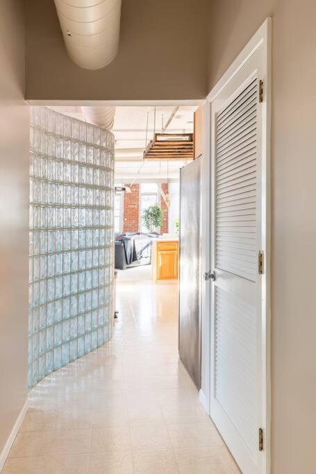 Heart Of The Old Market Sunburst Penthouse!!!
