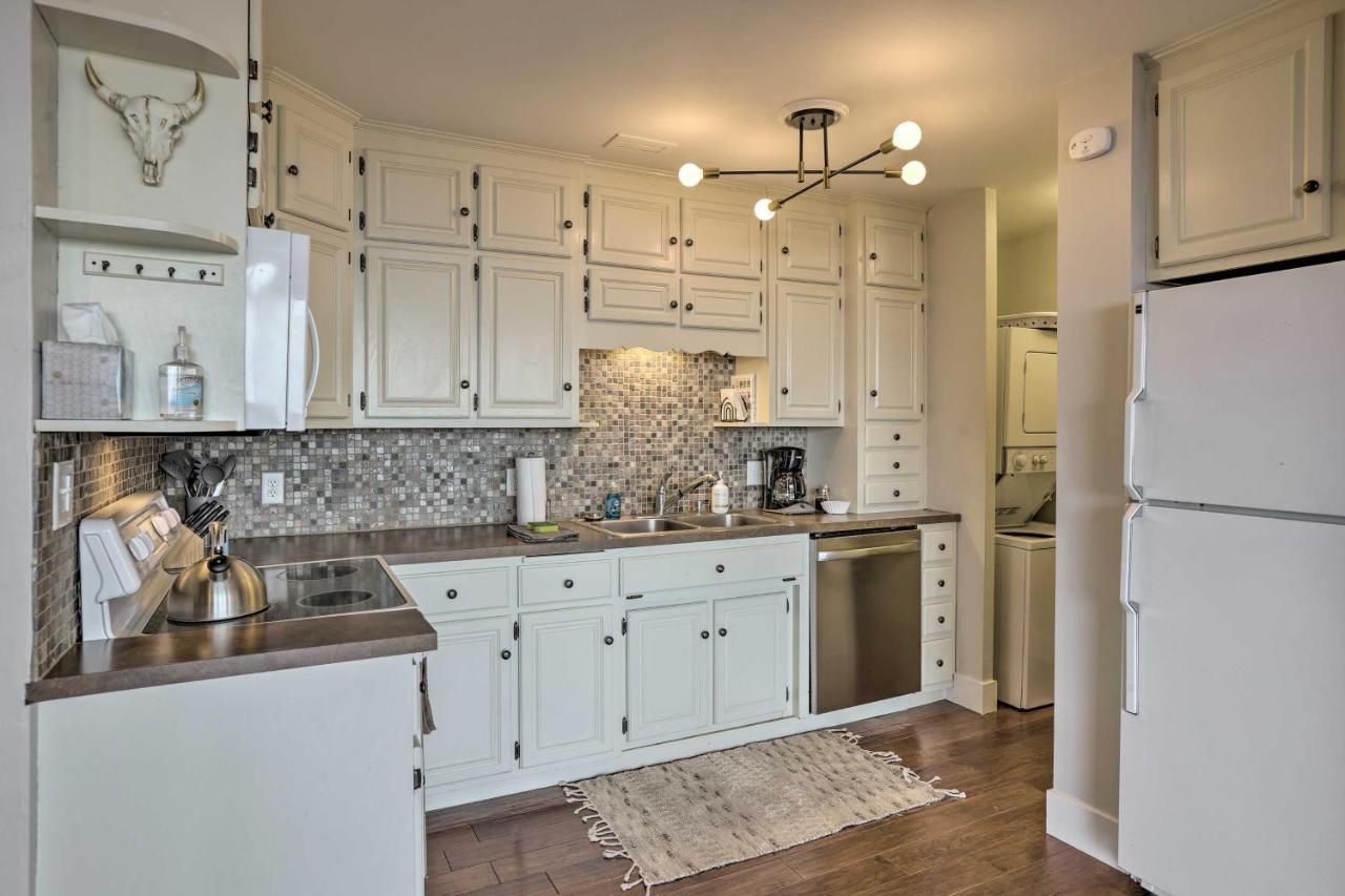 7th-floor With Balcony And Park Views Apartment Omaha