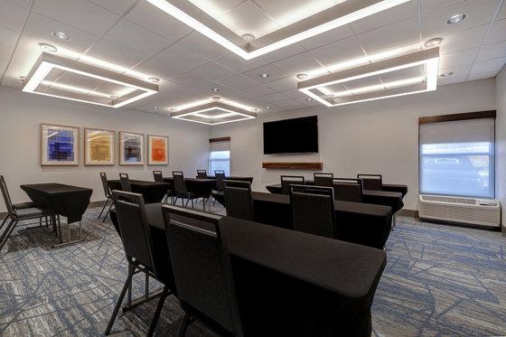 Hotel Express & By Ihg