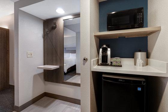 Express & By Ihg Omaha