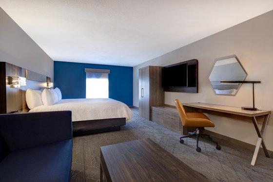 Hotel Express & By Ihg 3*