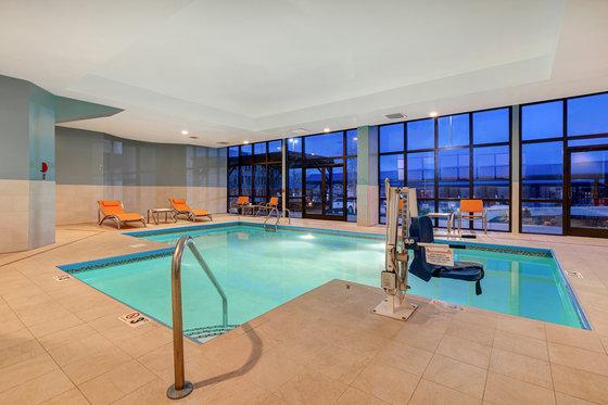 Express & By Ihg Hotel 3*