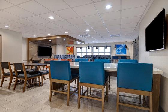 Express & By Ihg