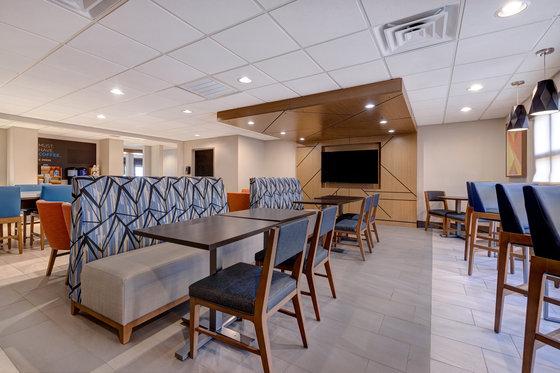 Hotel Express & By Ihg 3*